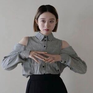 GLJG Open/Cold Shoulder Striped Button Down Shirt Women M